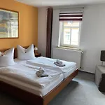 Guest house Am Theater 3*