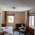 Am Theater Guest house