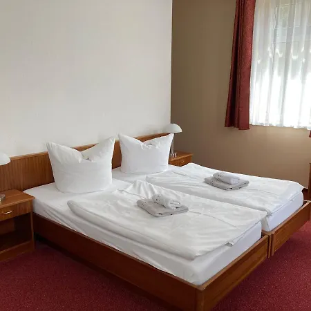 Am Theater 3* Weimar (Thuringia)